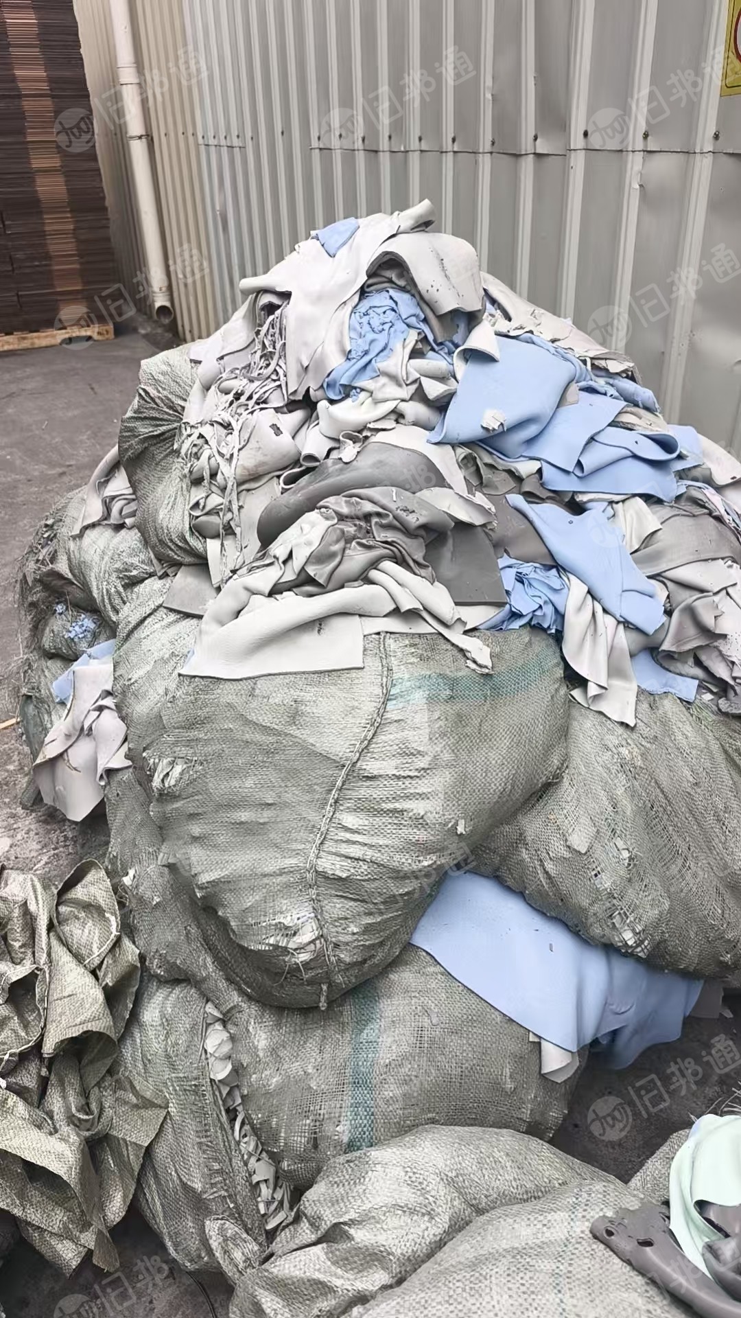 出售导热硅胶，现货6吨