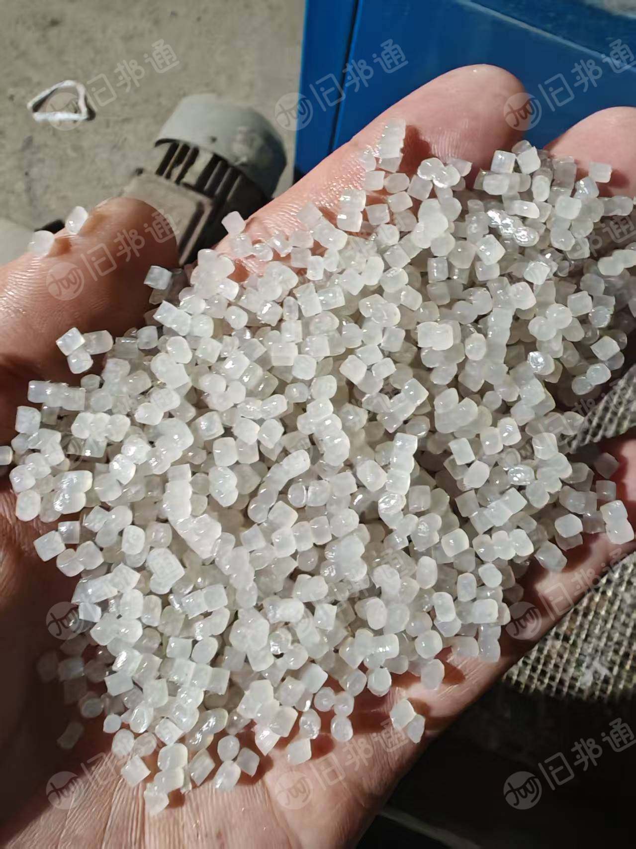 出售PE纯缠绕膜颗粒，双100双60