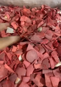 求购ABS破碎料，酒瓶盖破碎料，红色，一级、二级本色的料