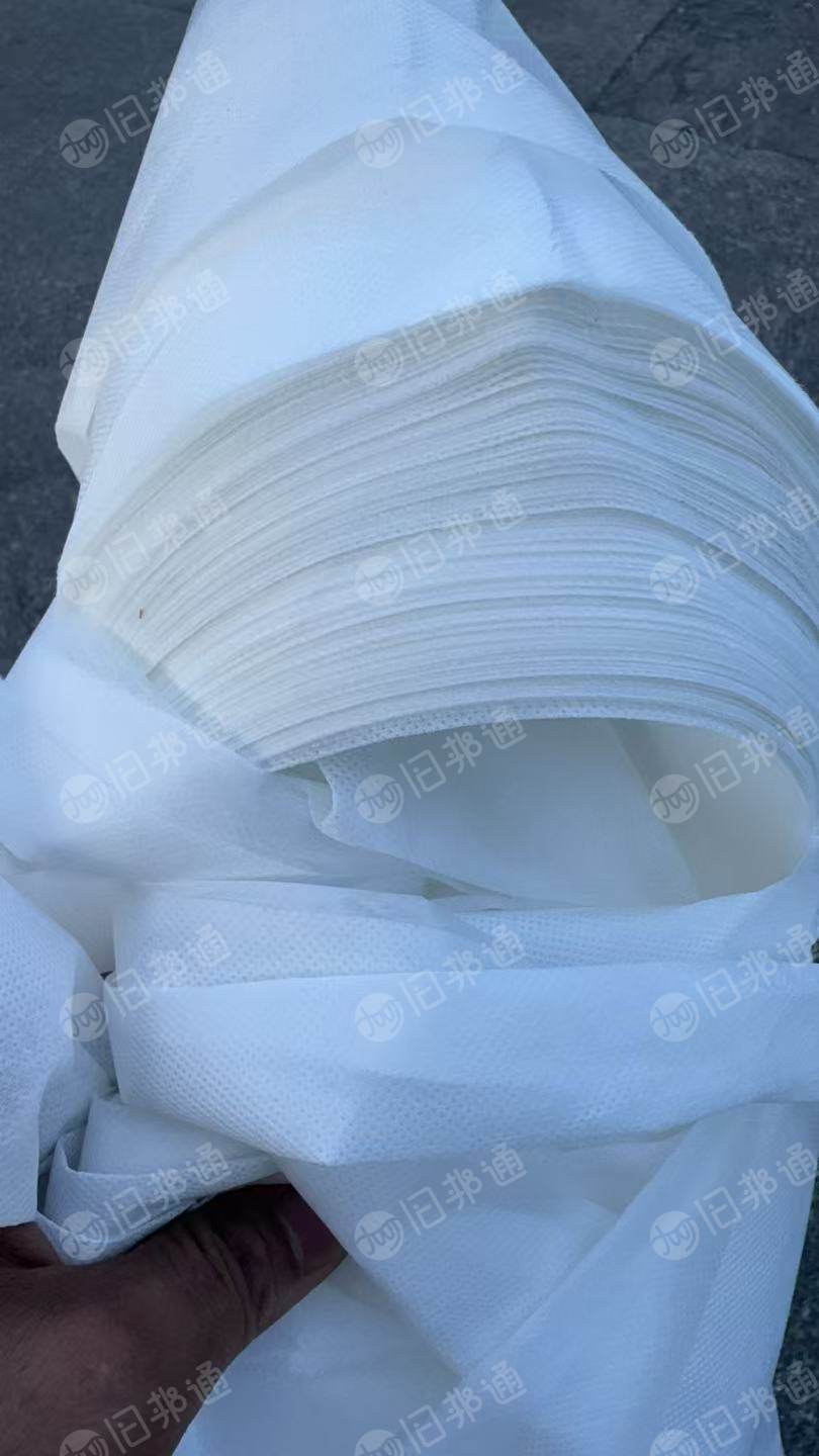 长期出售涤纶布边料,200-300吨左右