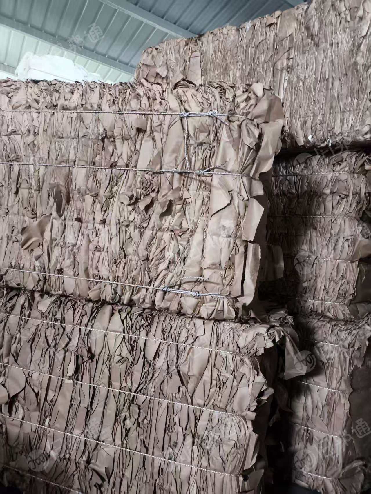 出售美卡浆板包皮，现货一车