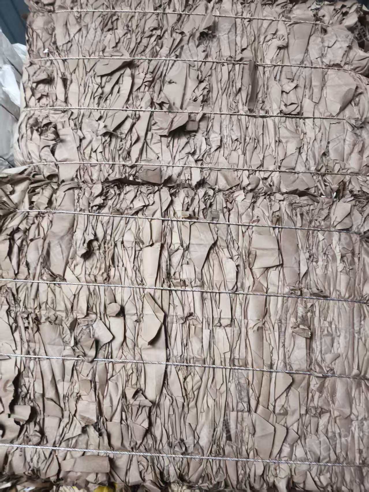 出售美卡浆板包皮，现货一车