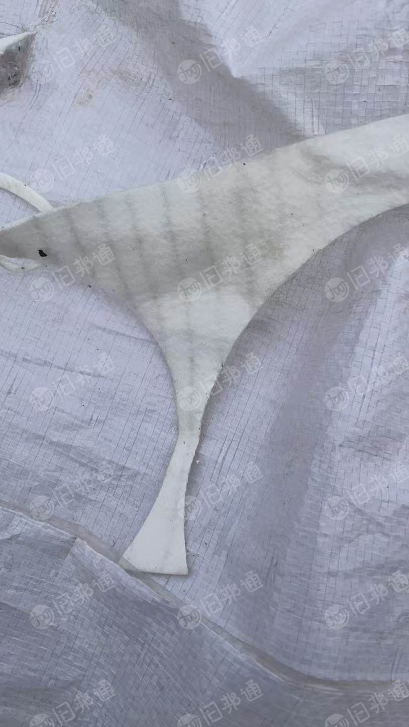 长期出售涤纶短纤无纺布，针刺无纺布边角料，现货十几吨