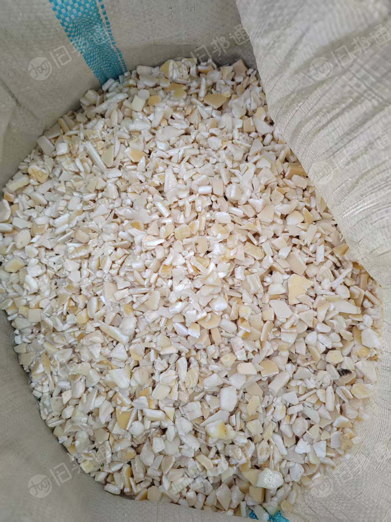 出售本色abs破碎料，工地模板破碎料，月供10吨左右