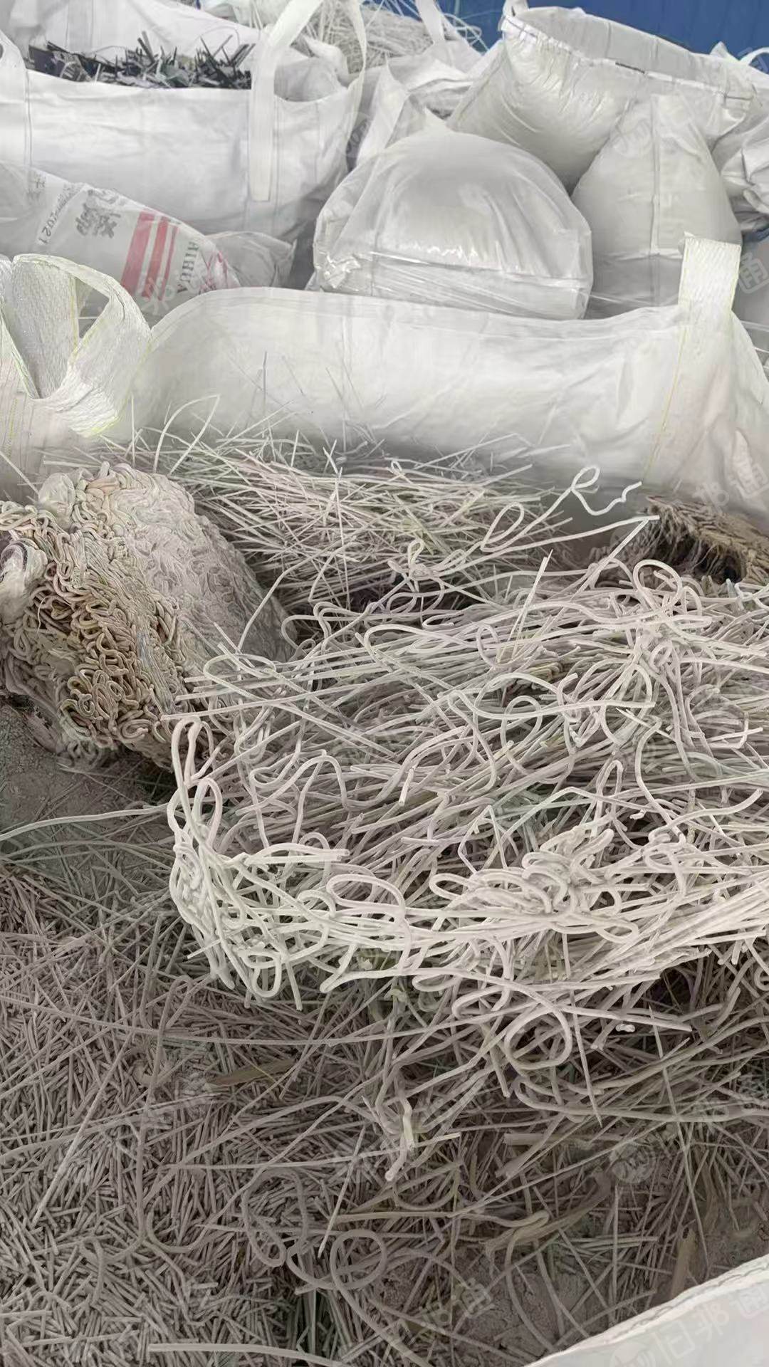 出售机头料，一半尼龙加钙粉，一半pc加abs，做导热塑料厂下来的料