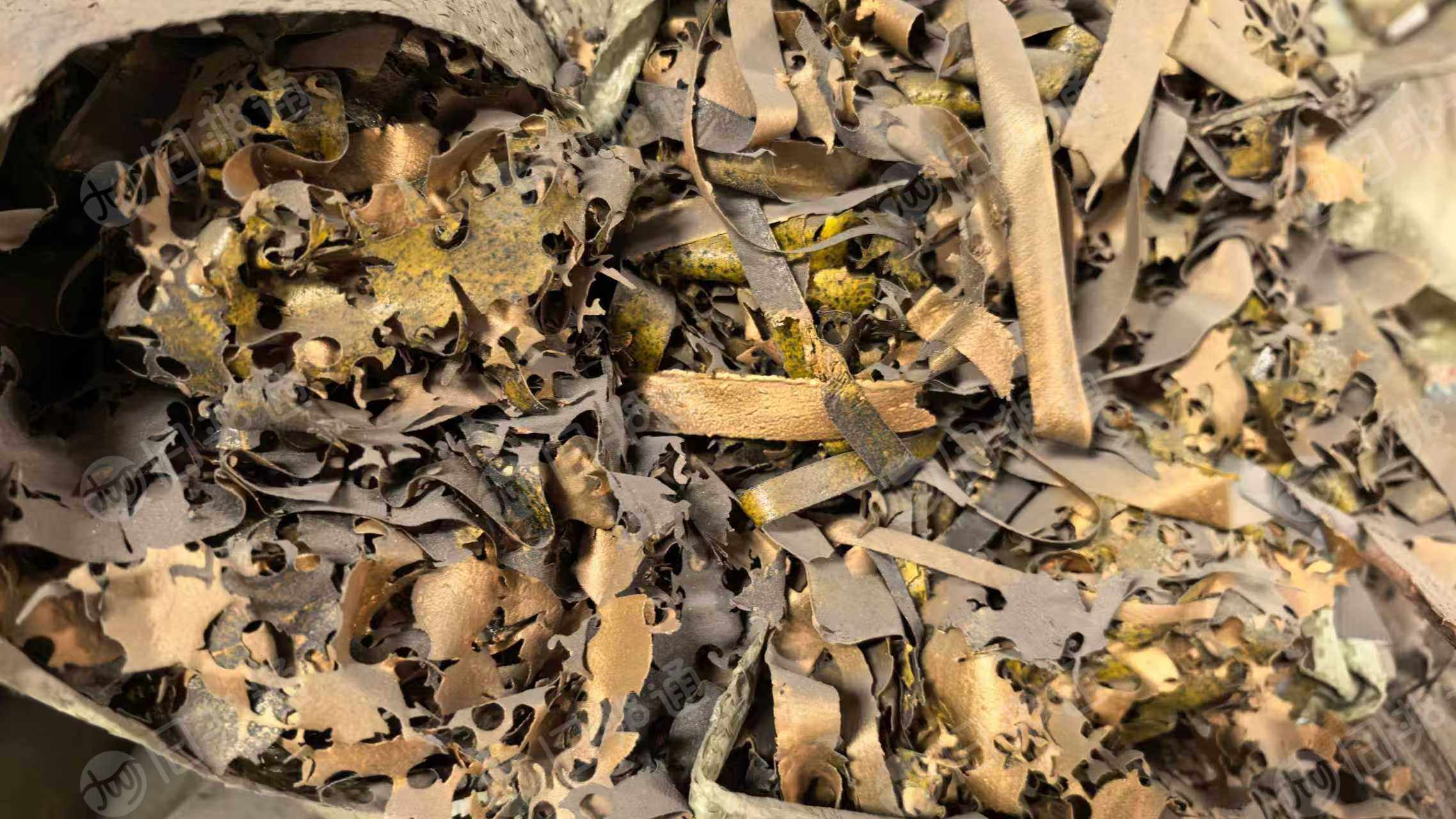 出售PVC膜，带胶，刻石厂下来的，有两车