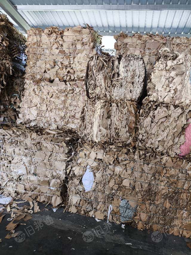 长期出售本色牛皮纸边角料，大量现货