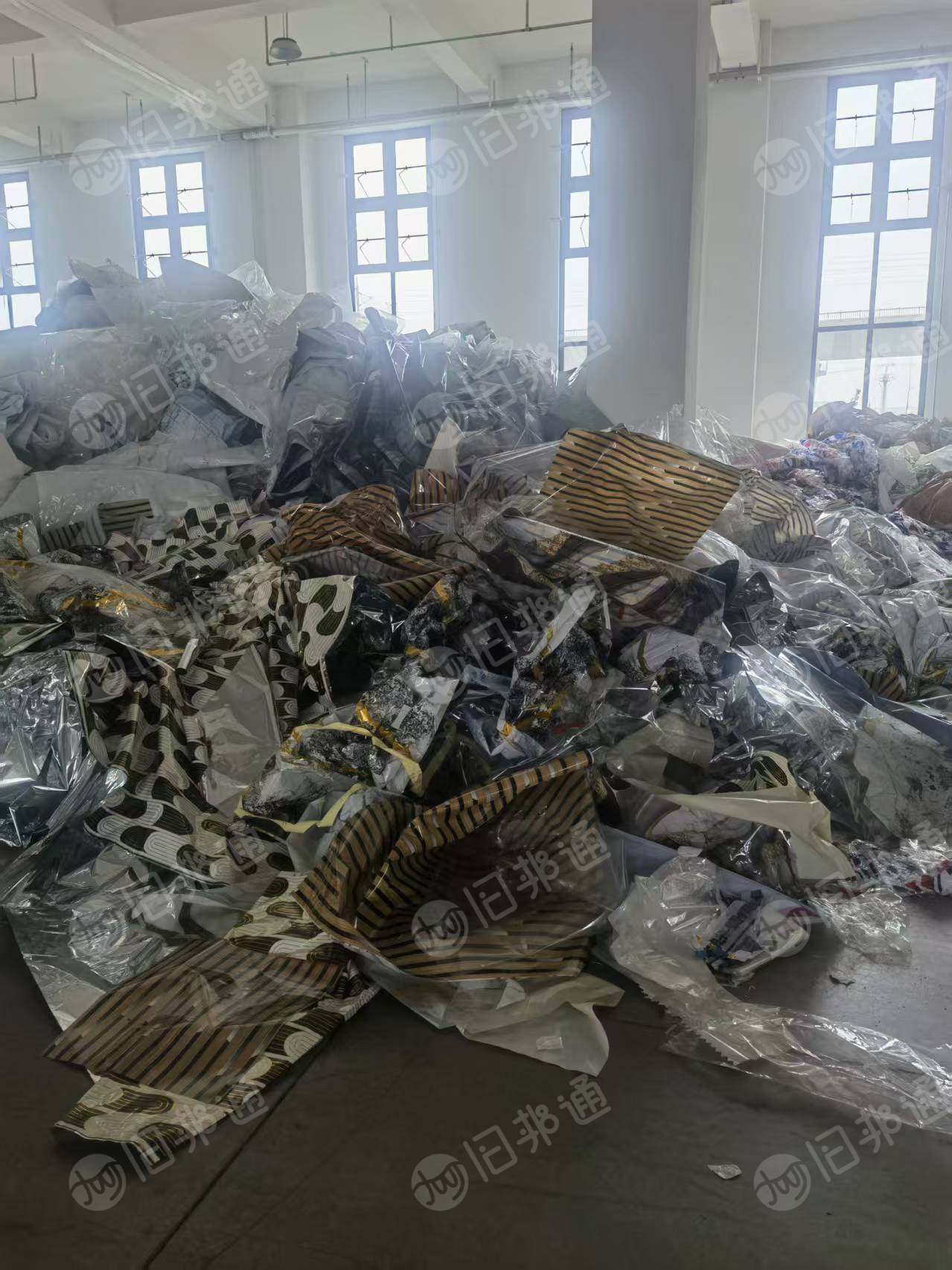 出售PET废膜，现货十吨