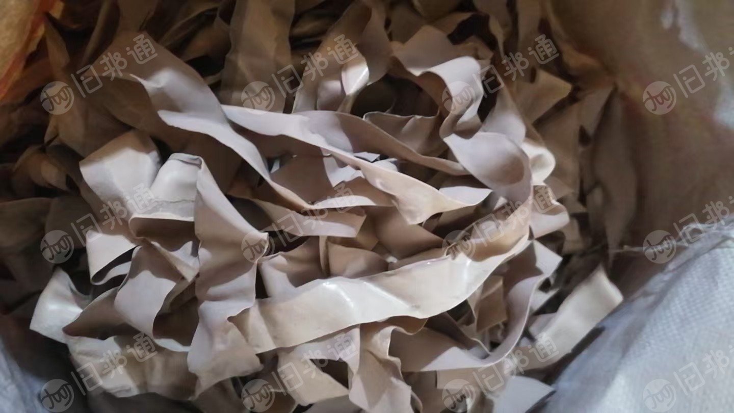 出售pvc革，现货两三吨，都是纯皮革，长期有货