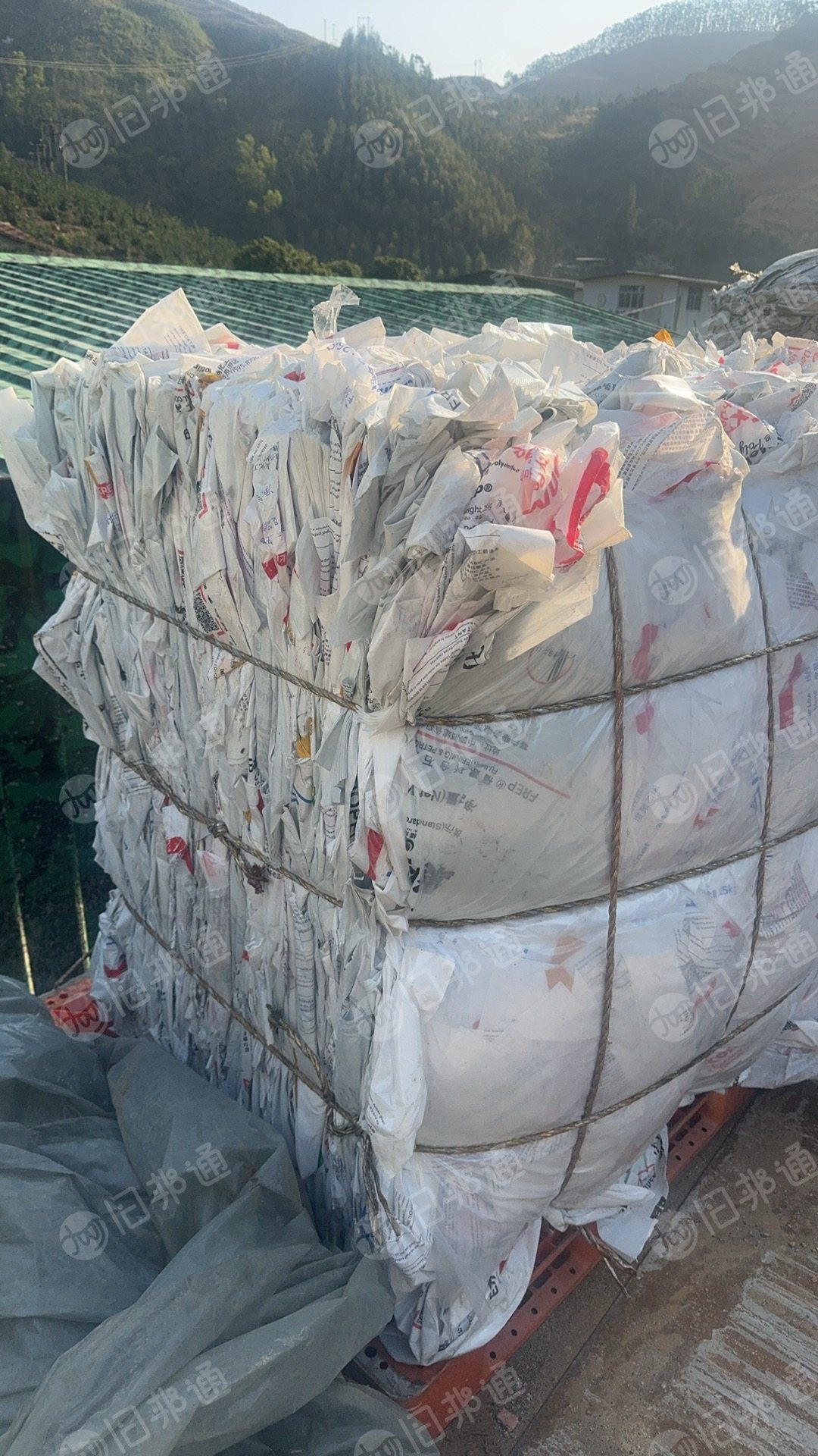 长期出售干造乳白袋废料，现货50吨左右