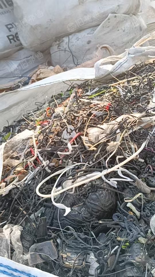 出售PPPE炼油料，现货一百多吨