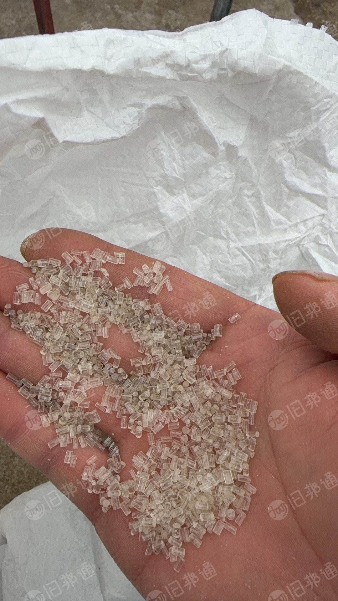 长期出售EPS泡沫颗粒，中白和茶透40目，月供几十吨