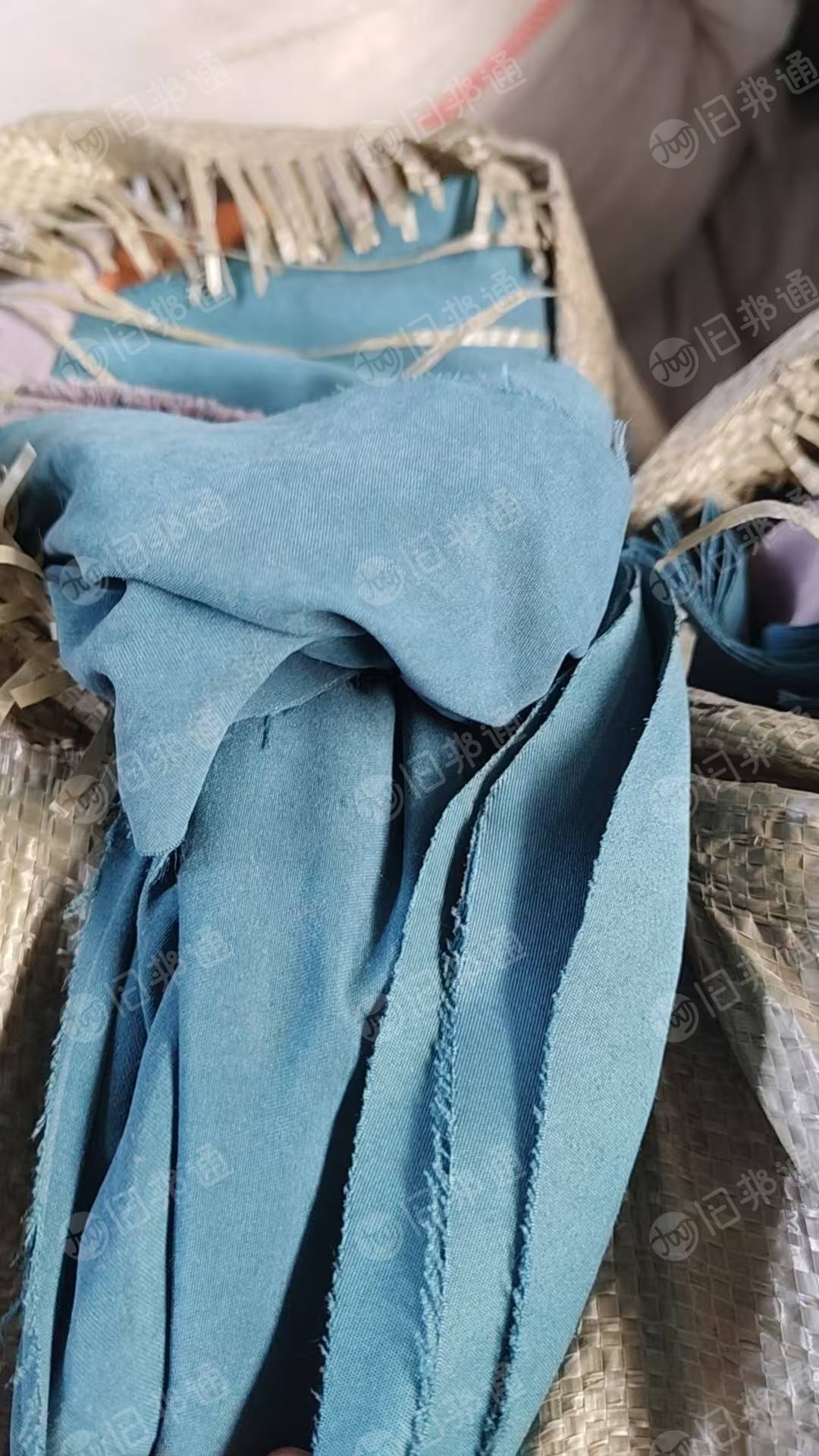 长期出售涤纶废布,涤纶边角料,氨纶废布,货都分拣开了,涤纶废布现货三十吨