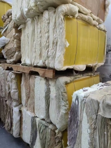 长期出售玻璃纤维棉，纤维棉，现货20吨左右，货在浙江杭州。