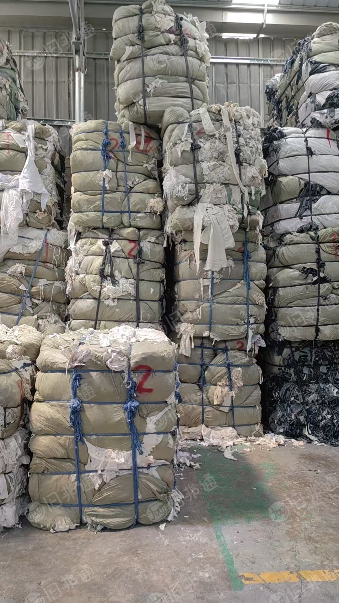 长期大量出售白色牛仔布,纯棉,92棉,70棉,口袋布,货在广东广州。