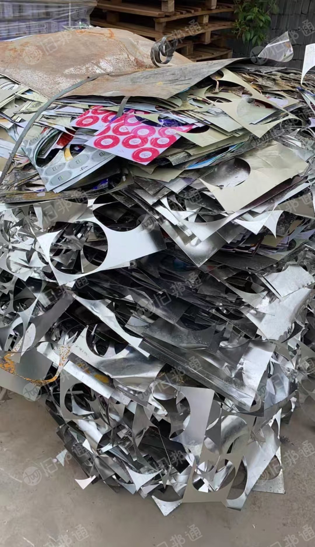 马铁口蚊香盒厂家长期出售马铁口压块，现货15吨