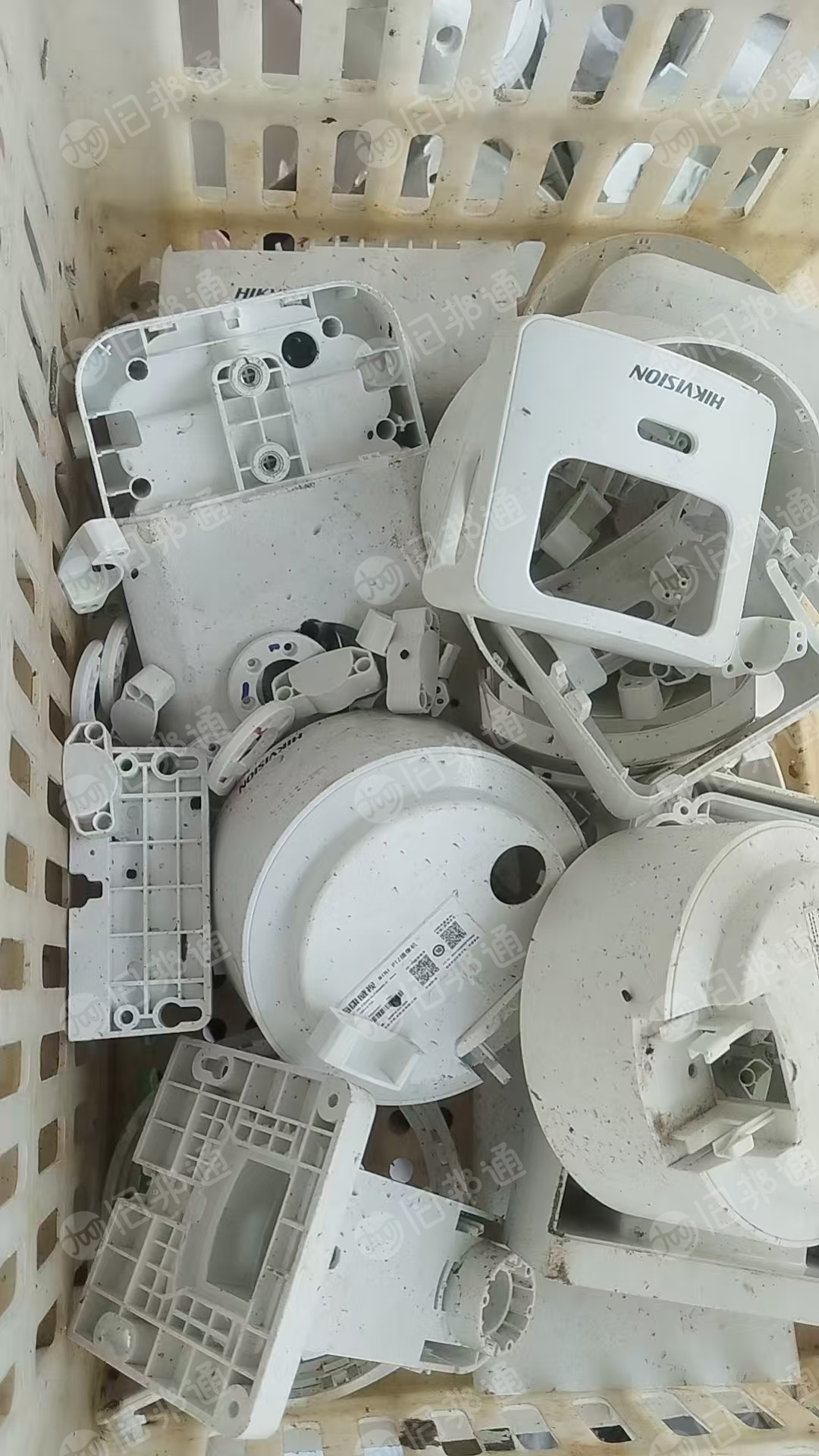 出售增强PC和合金摄像头毛料，海康厂下来的，每个月有几十吨