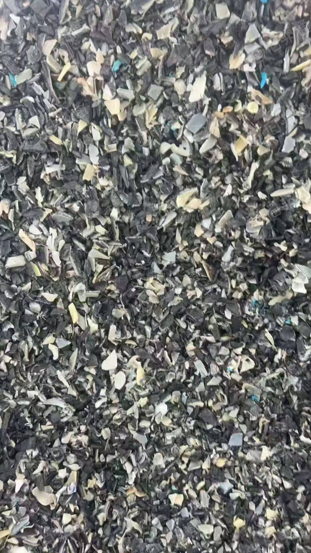 出售HDPE油箱破碎料，现货20吨