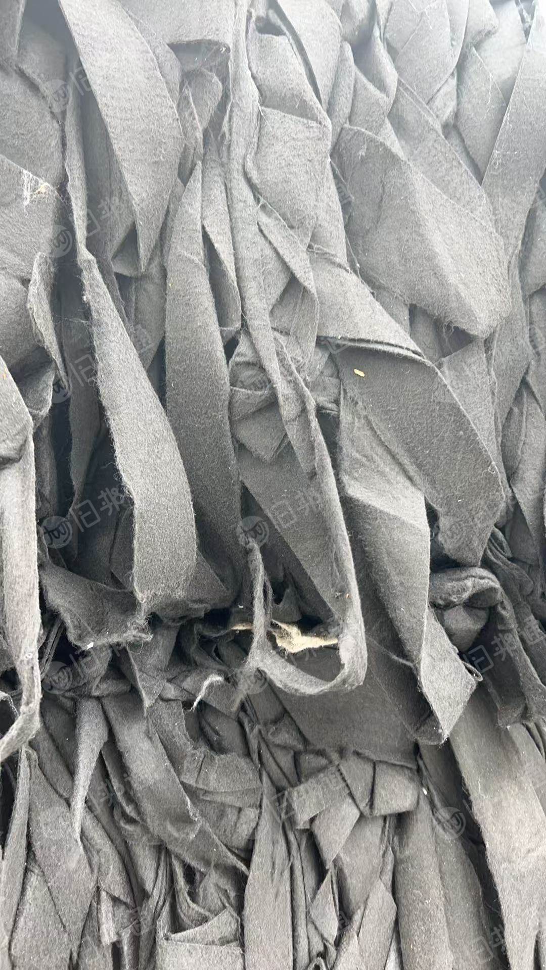 长期大量出售涤纶汽车内饰,下脚料,有黑色,灰色,红色,黄色,绿色,卡其色