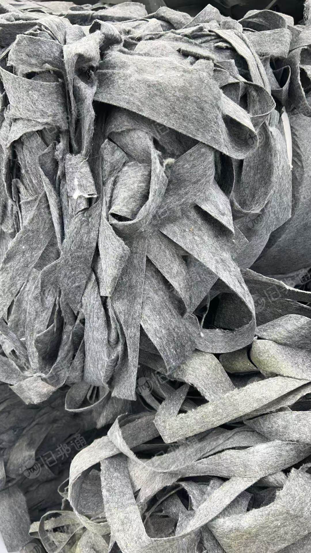 长期大量出售涤纶汽车内饰，下脚料，有黑色，灰色，红色，黄色，绿色，卡其色