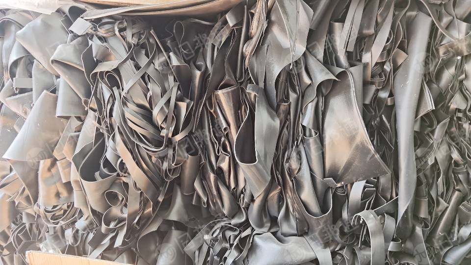 出售PVC纯皮革，环保料，无杂质，长期有货，有现货