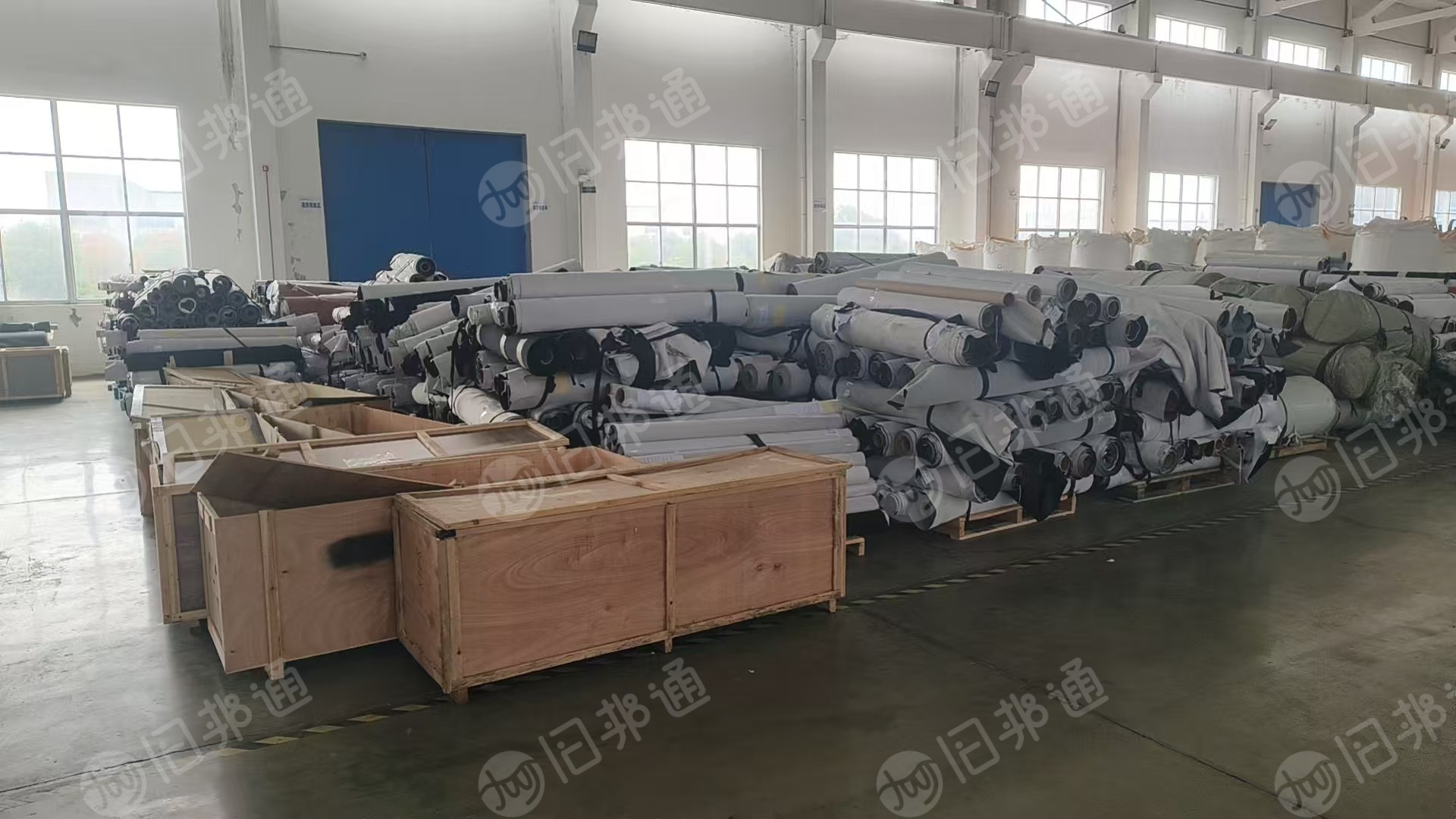 出售PVC人造革边角料，汽车厂下来的，长期大量有货