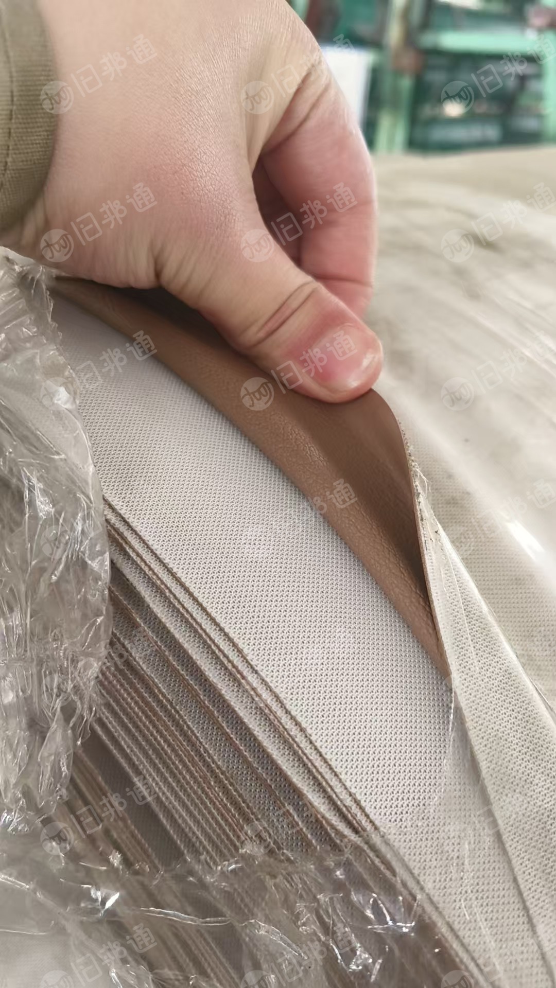 出售PVC人造革边角料，汽车厂下来的，长期大量有货