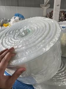 出售PET复合PE卷膜，透明含重胶的，现货几十吨