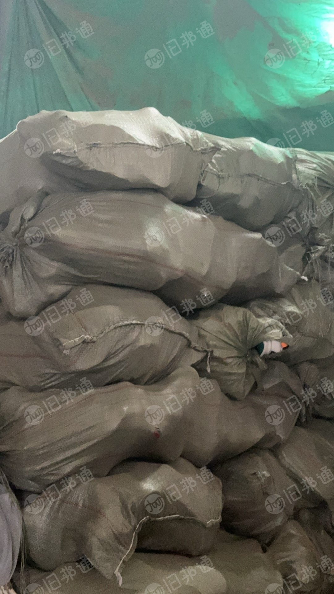 出售纯箱货分拣出来的旧鞋子统货，男鞋，女鞋，童鞋都有