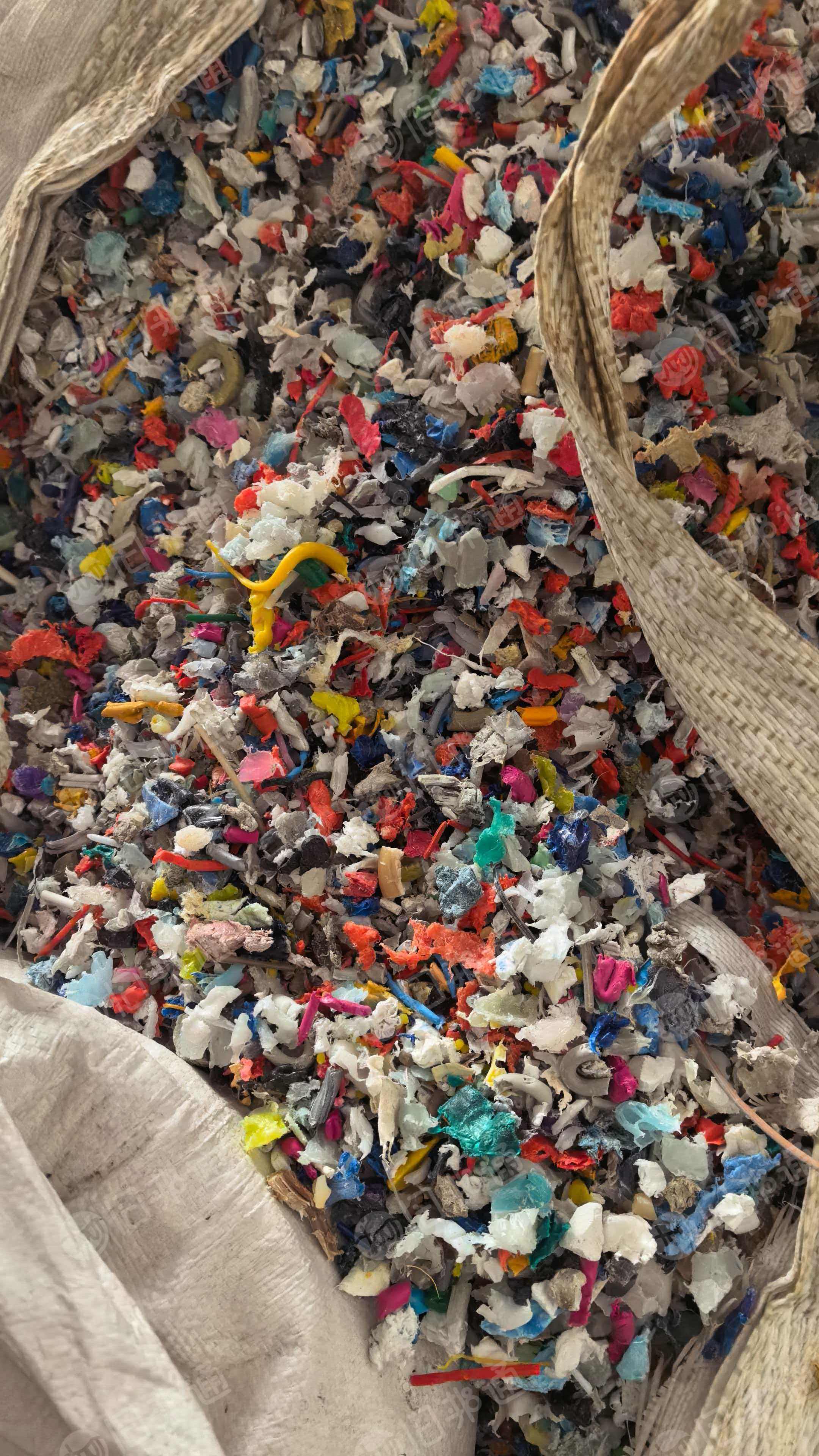 出售花乙粉碎料,纯漂水, 现货三十吨