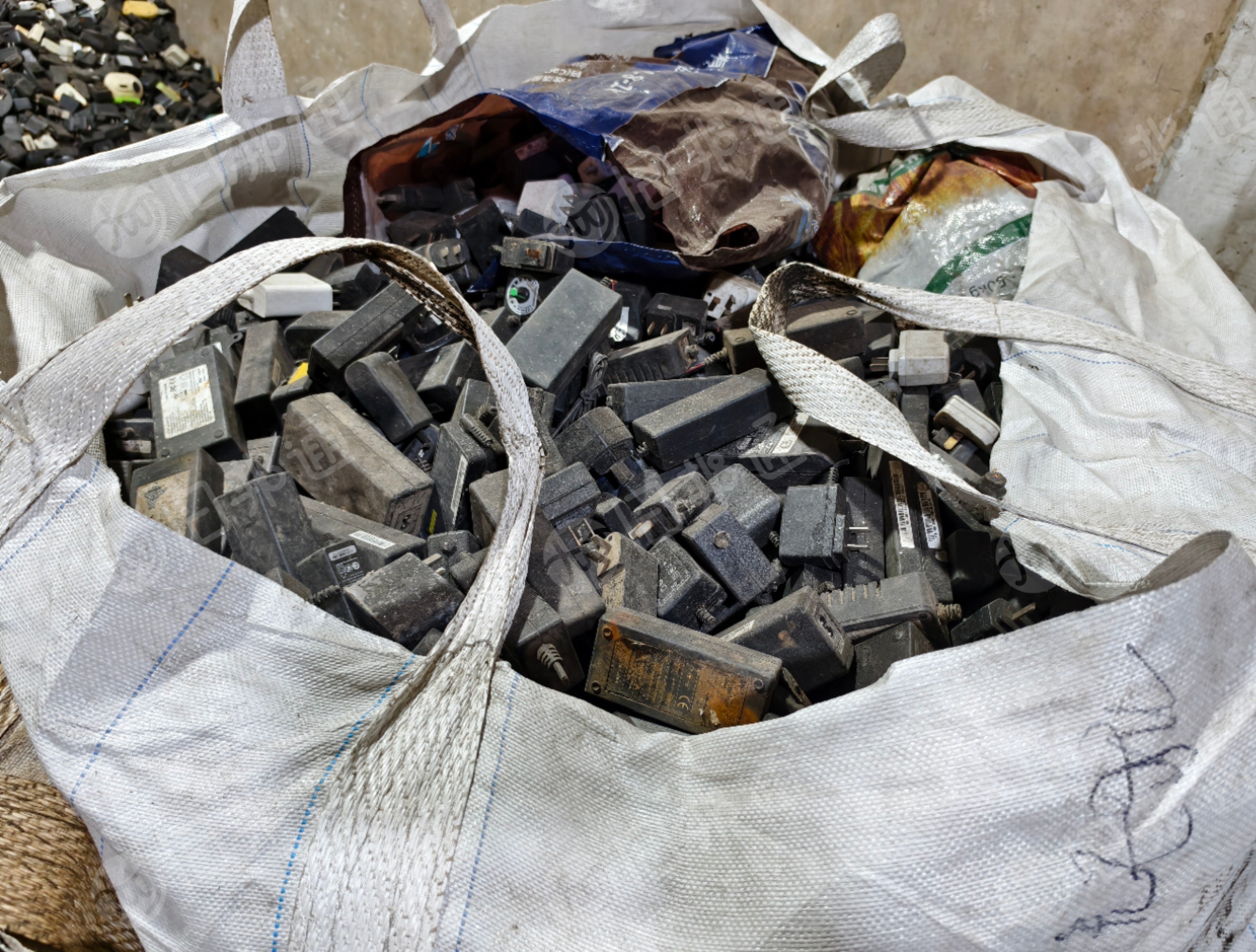 回收杂小充，适配器，长条电源，笔充