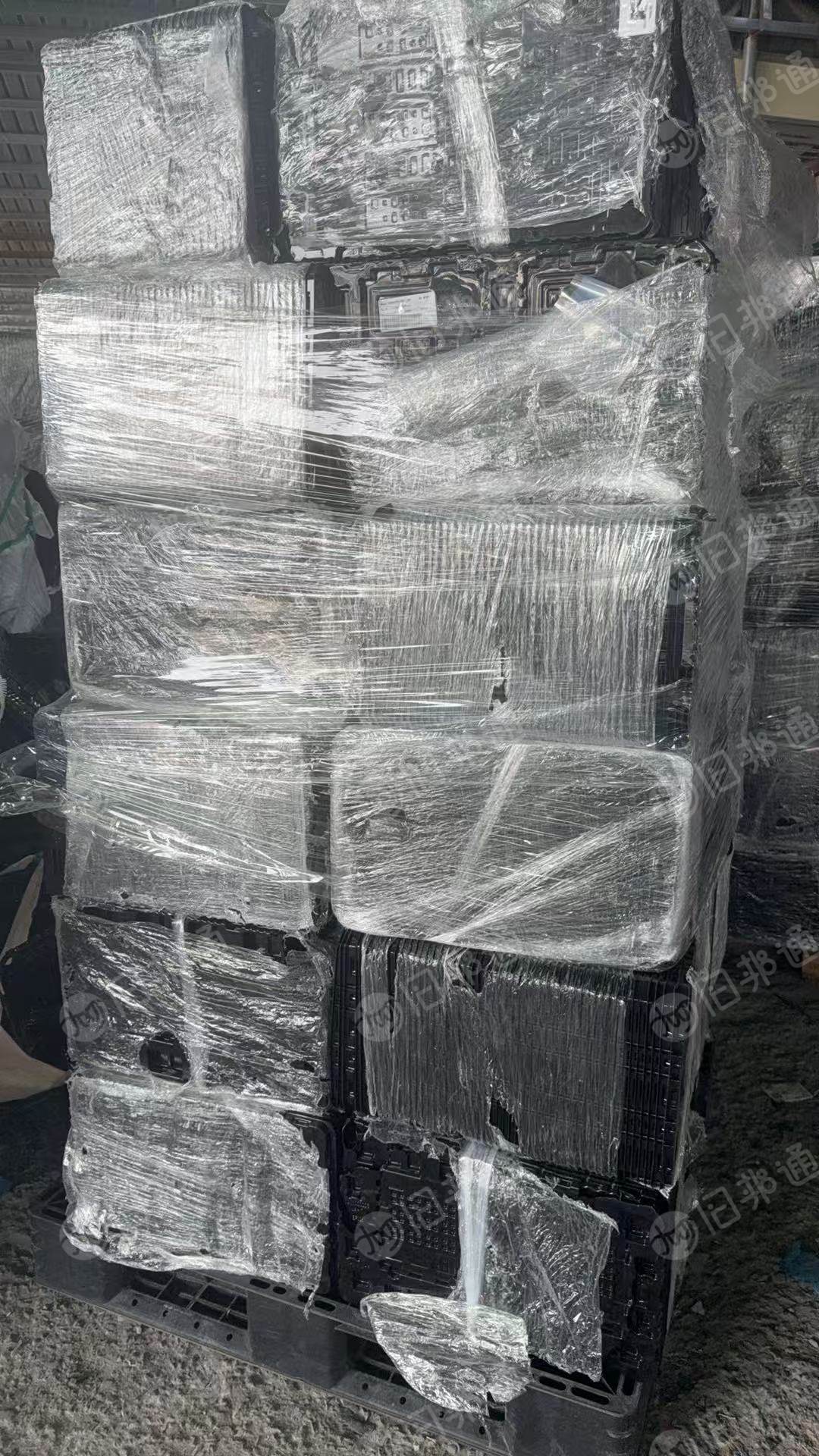 长期出售黑色pet吸塑盒破碎料