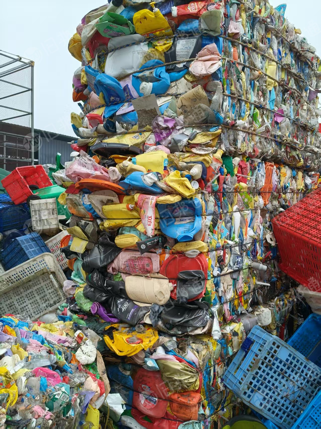 出售花乙压块，含壶80%，现货26吨