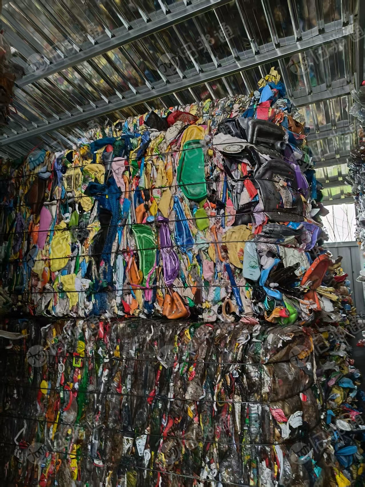 出售花乙压块，含壶80%，现货26吨