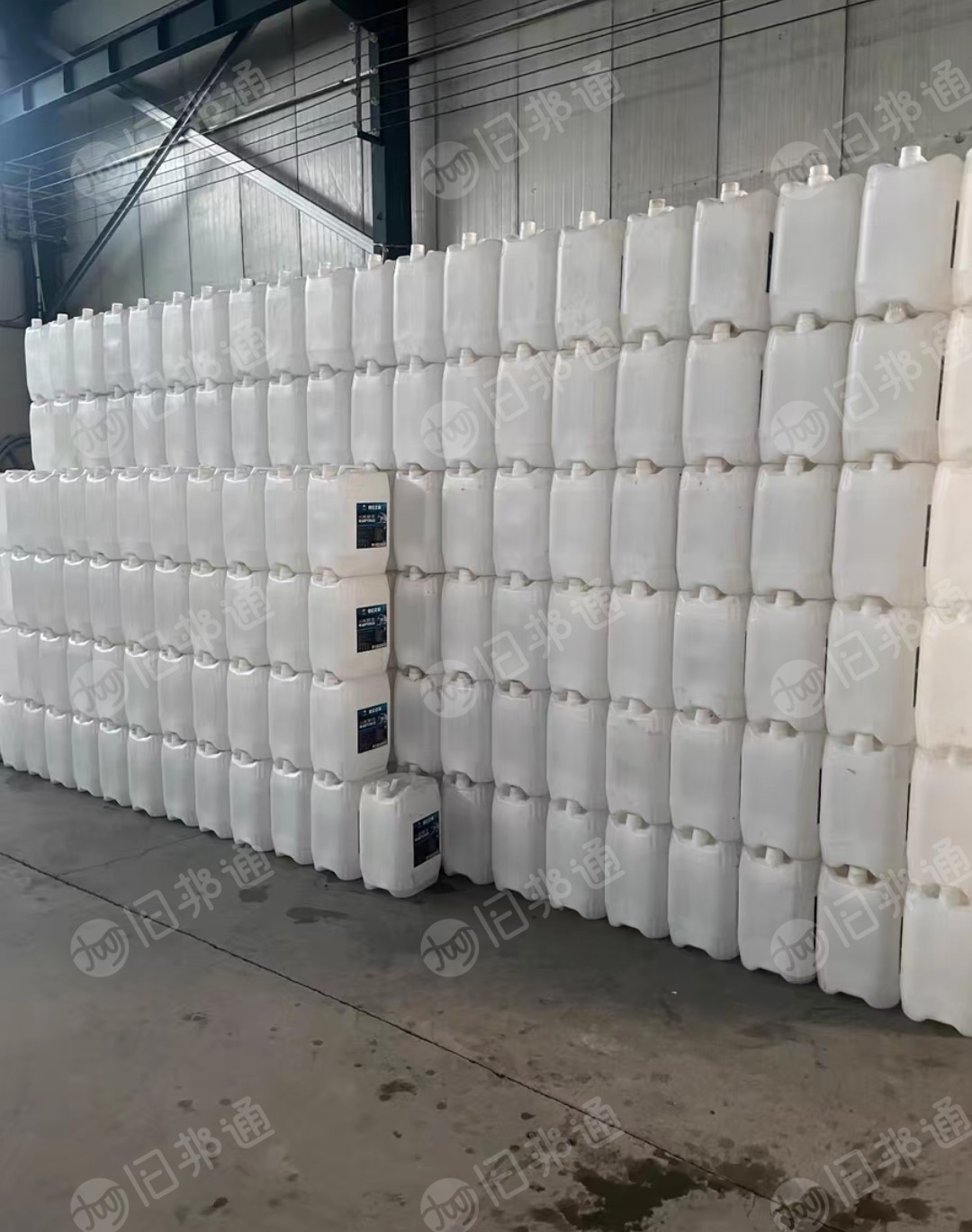 长期出售纯HDPE白桶破碎料,无商标纸,干净无味道,适合吹膜,注塑,拉管等