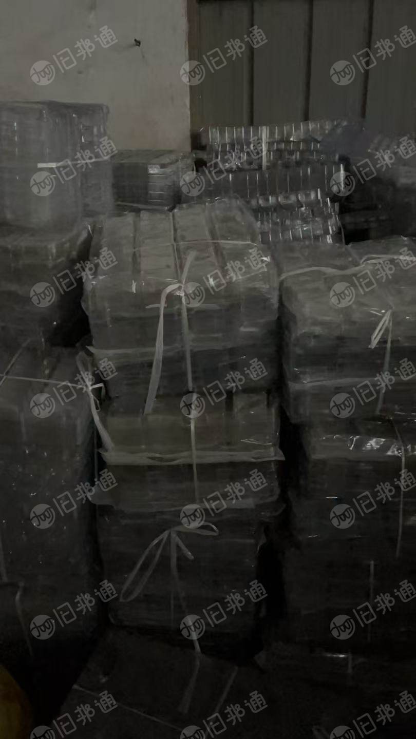 长期出售pet吸塑盒废料，透明黑色白色都有，内含少量标签珍珠棉