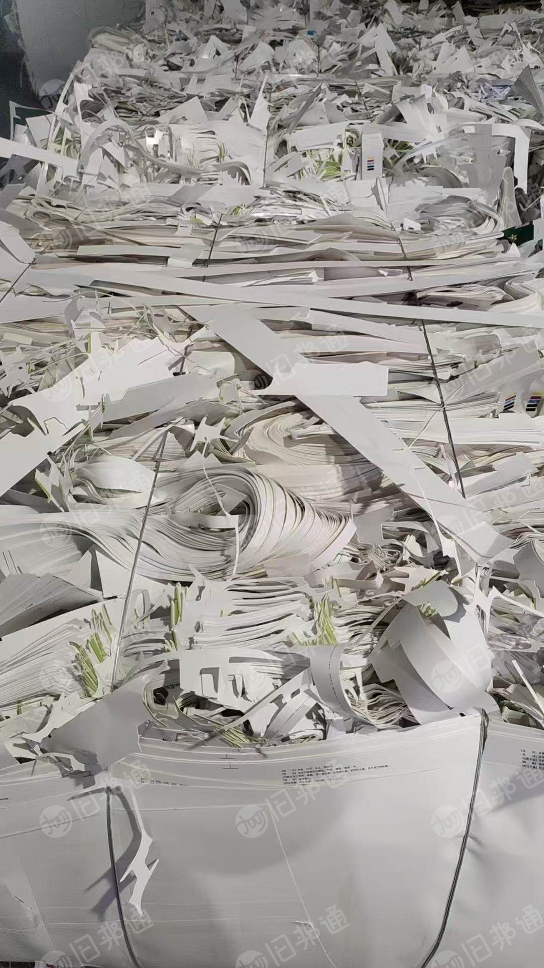 长期出售小花卡纸边角料，无膜带膜混打