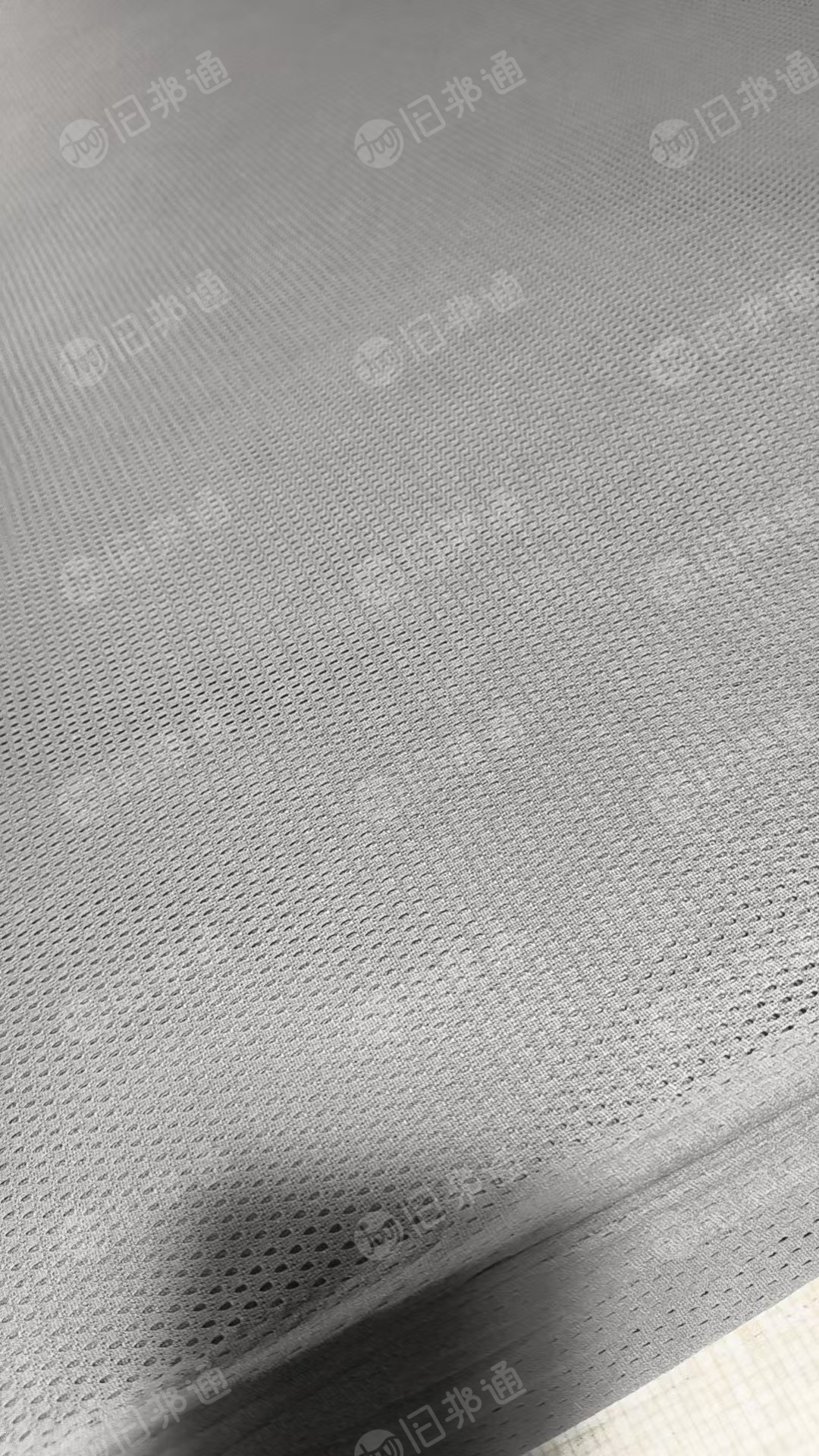 出售裁床下来的鸟眼布，桃形网布边角料，涤纶废布，现货有5吨，货在浙江台州