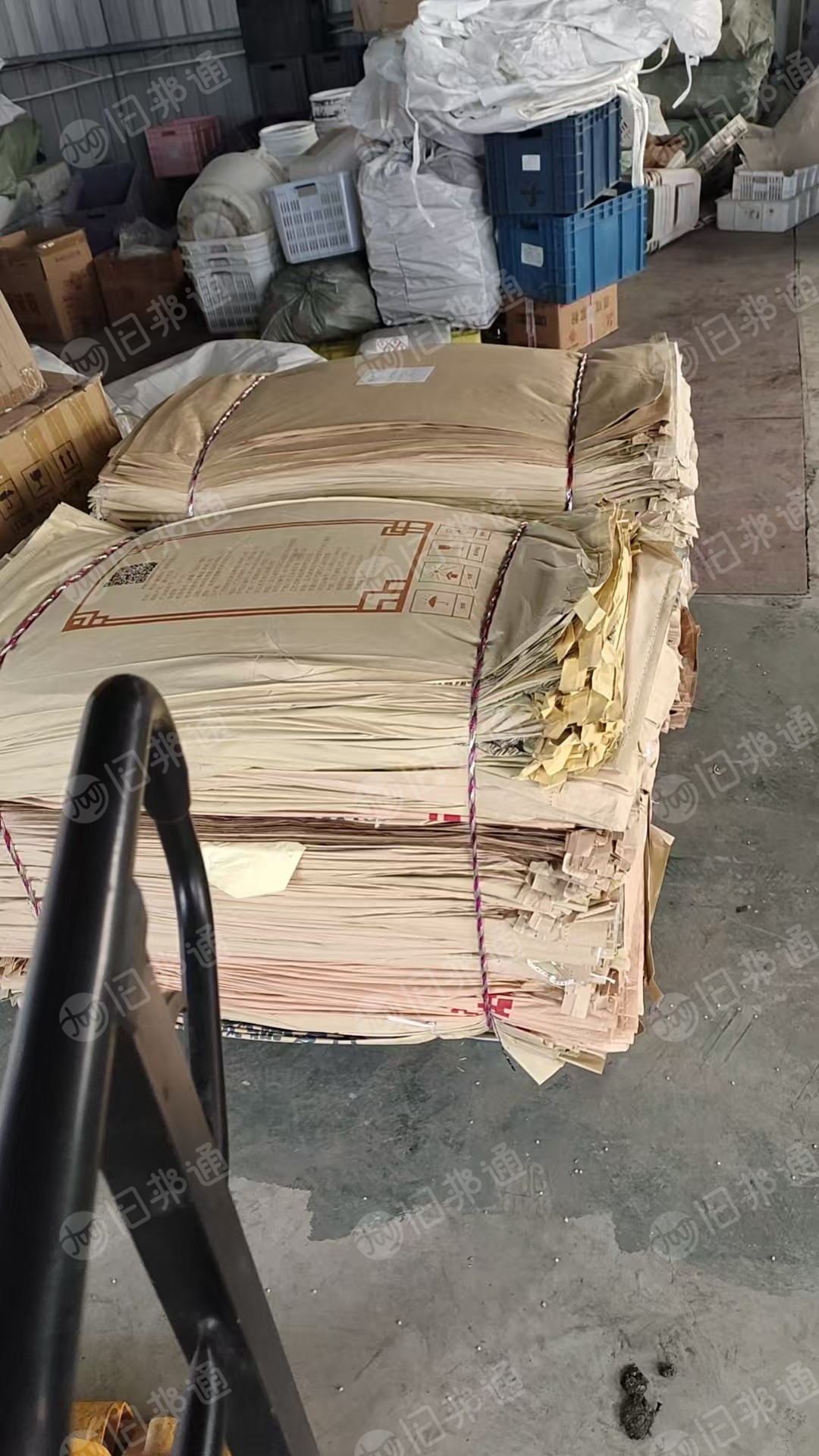 长期出售牛皮纸塑袋，装食品下来的，一千个一捆