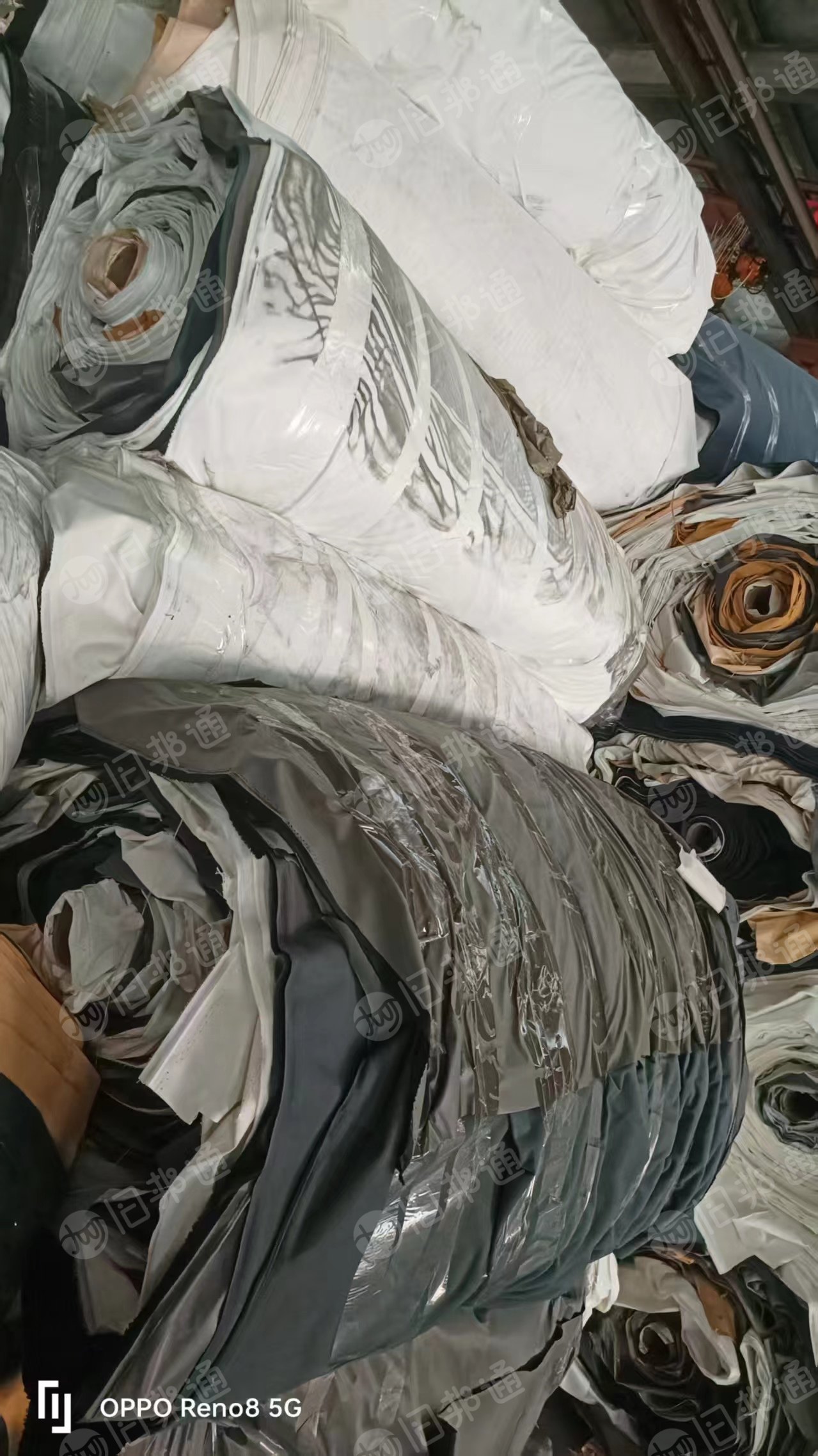 出售PU皮革，库存皮革，二等品，拼卷，现货有20吨，货在江苏苏州