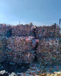 长期出售铝塑膜，复合膜炼油料，混在一起，现货100多吨