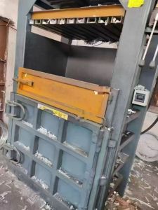 出售打包机 2 台。性能稳定