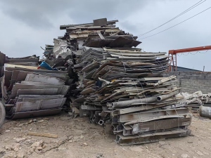 出售废铝，铝罐割的货，现货二十来吨