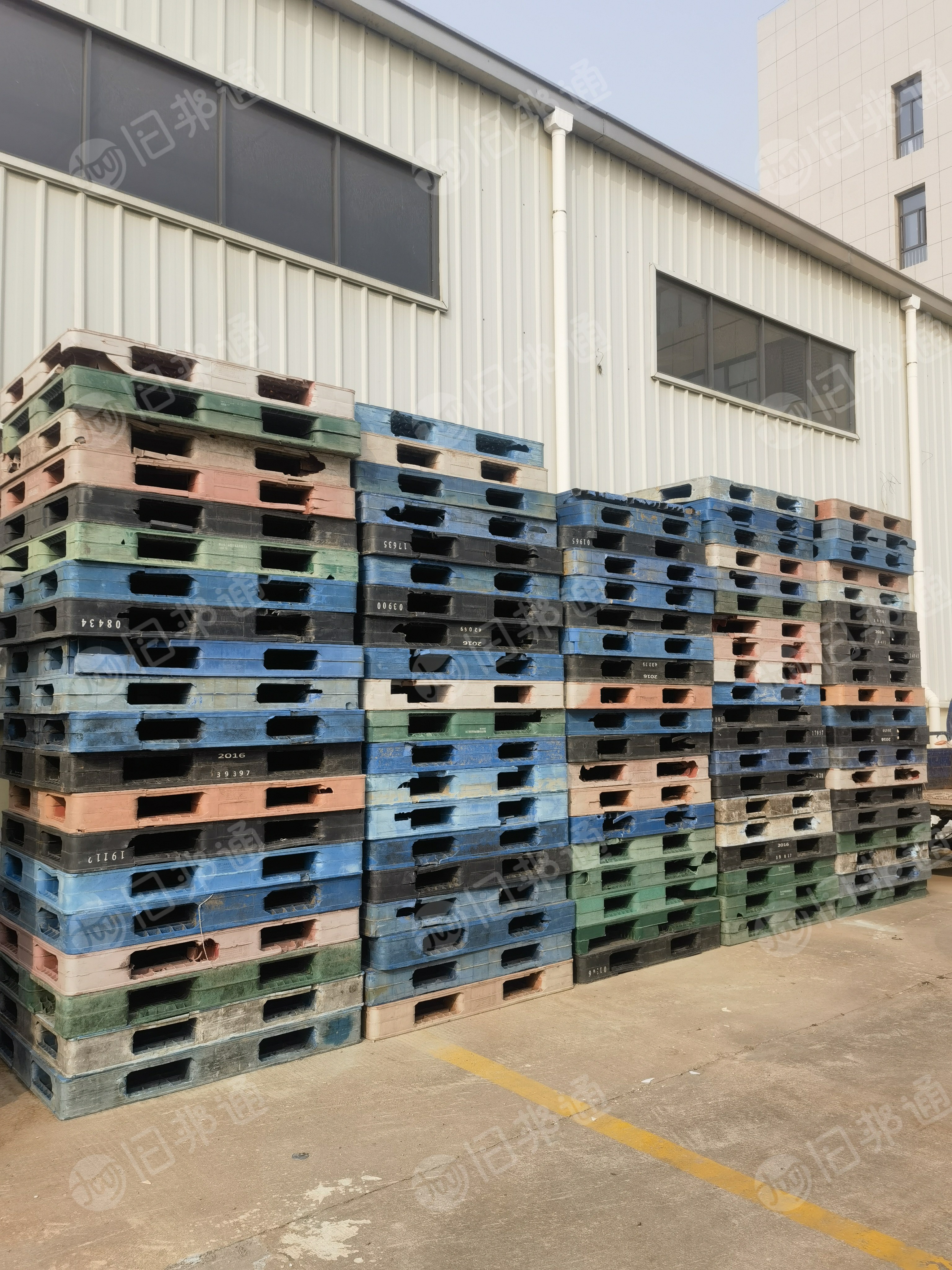 长期出售pp托盘废料，含铁，现货10多吨