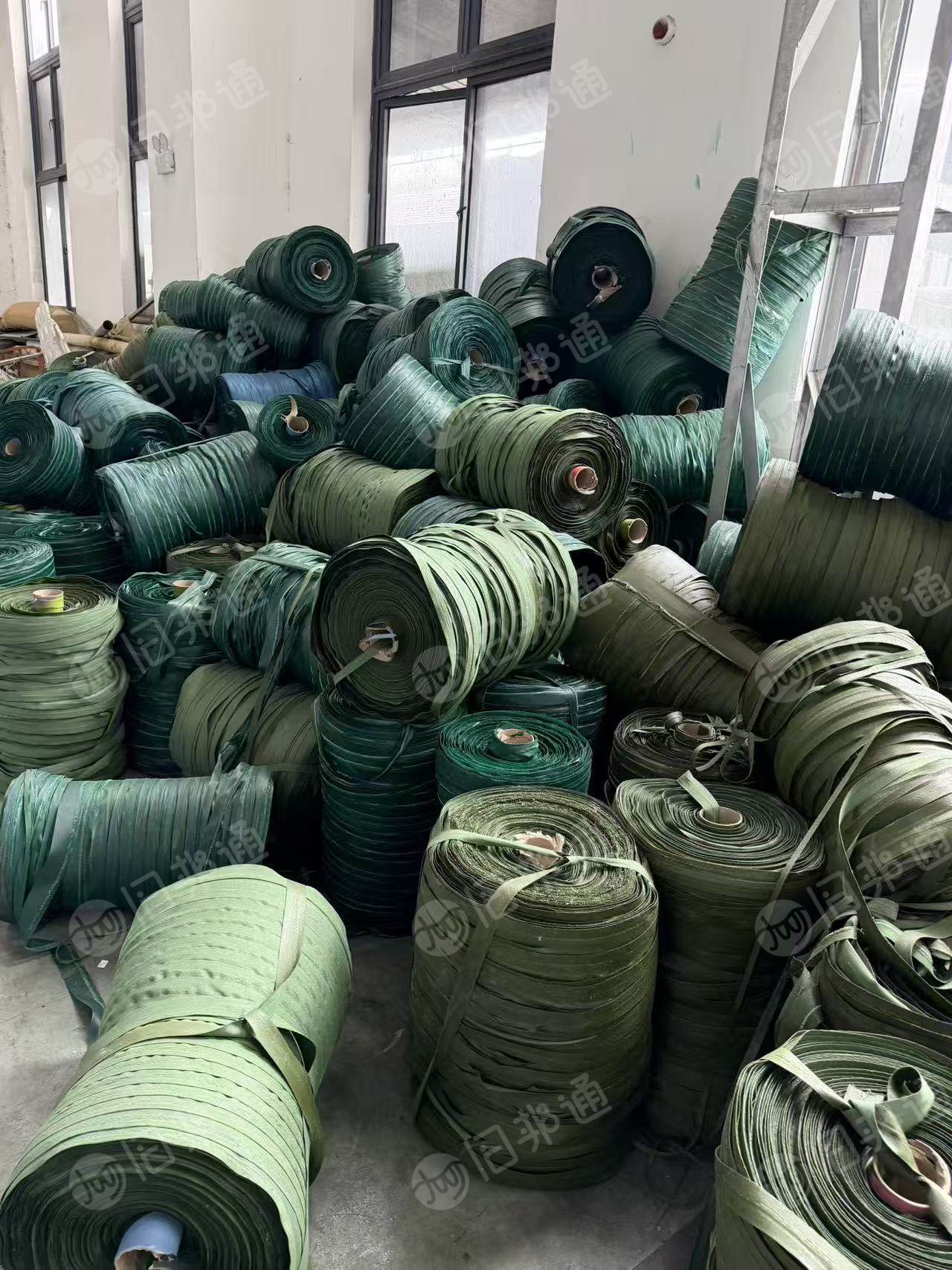 出售PVC边角料，篷布厂下来的，现货量30几吨