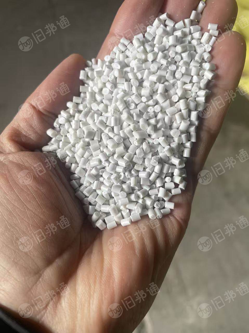 出售改苯颗粒，80-120目，一百多吨一个月