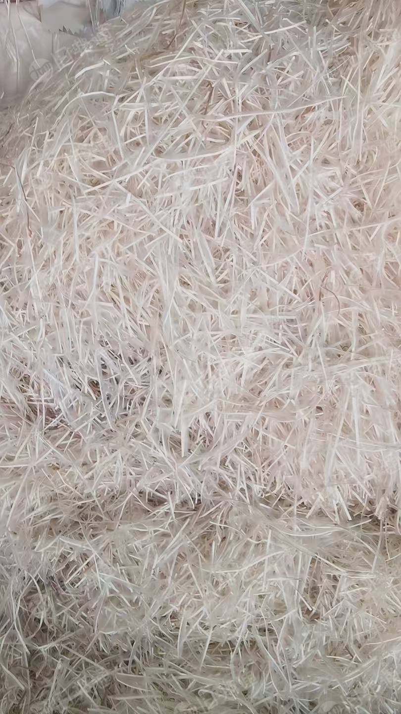 温州工厂直发，口杯边角料切边和淋膜切边，成份主要是牛皮纸+PE，干料无杂质