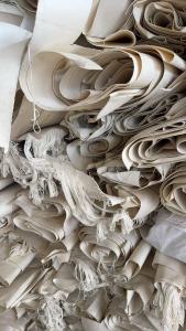 长期出售做滤布下来的涤棉帆布边角料，帆布大块布，现货一百多吨