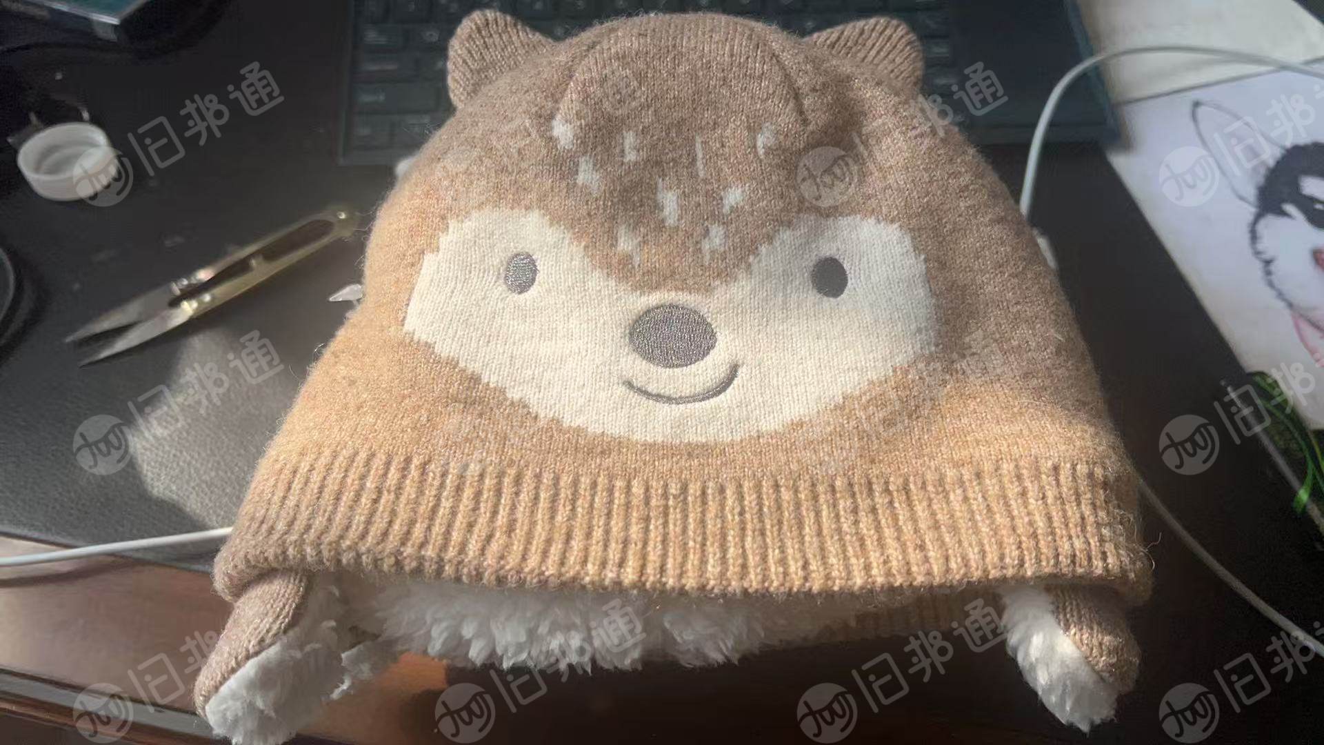 出售一批工厂库存帽子，有纯羊毛，混纺的，现货一万个左右