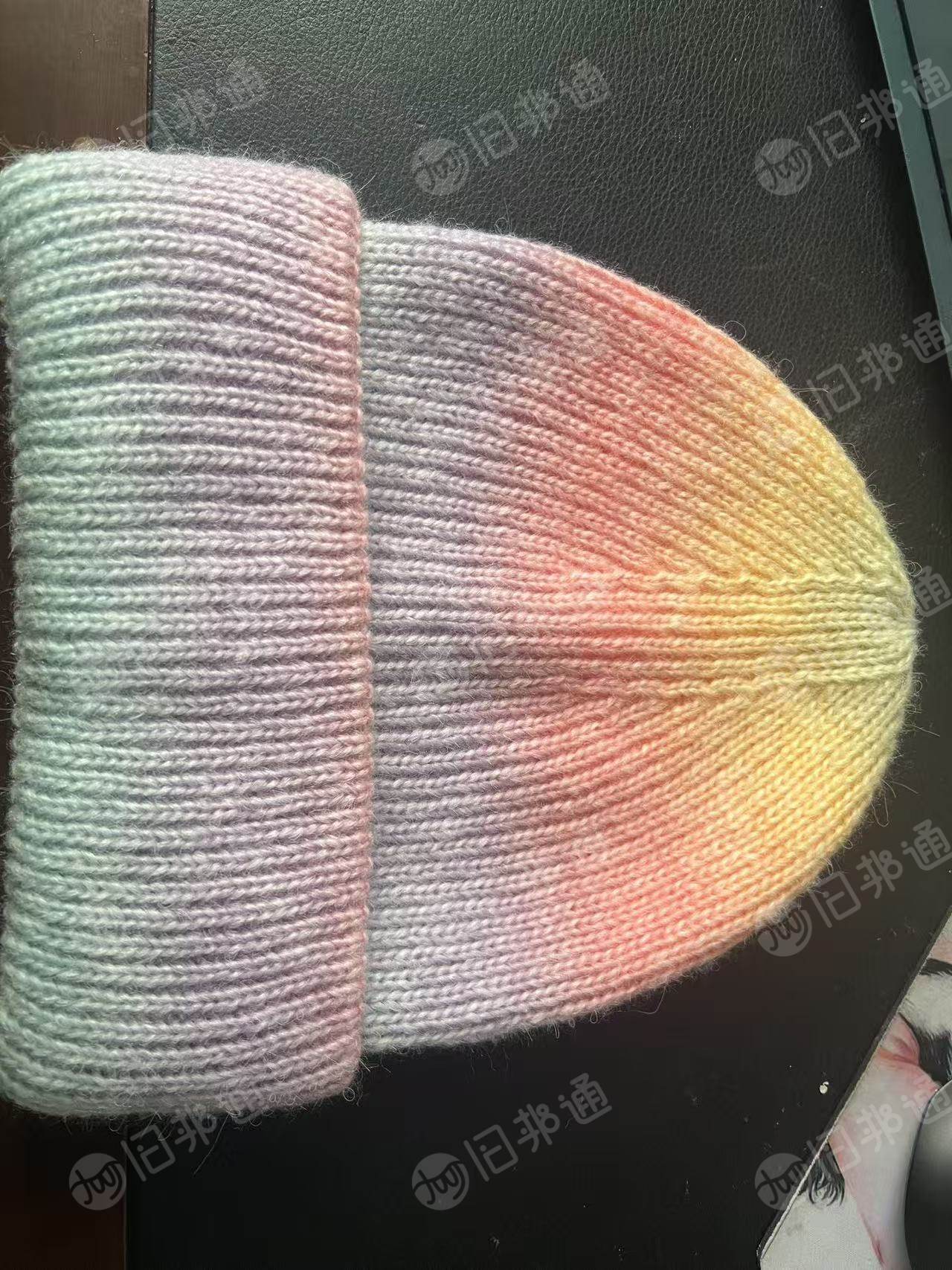 出售一批工厂库存帽子，有纯羊毛，混纺的，现货一万个左右